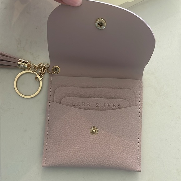 Lark & Ives card purse. New - Picture 2 of 4